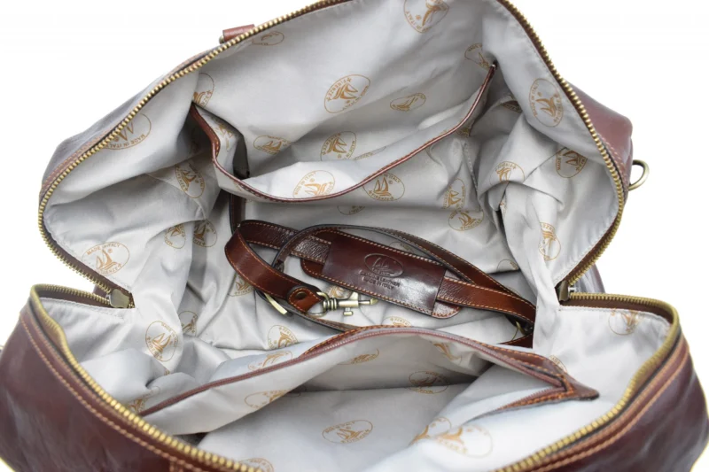Weekend travel bag