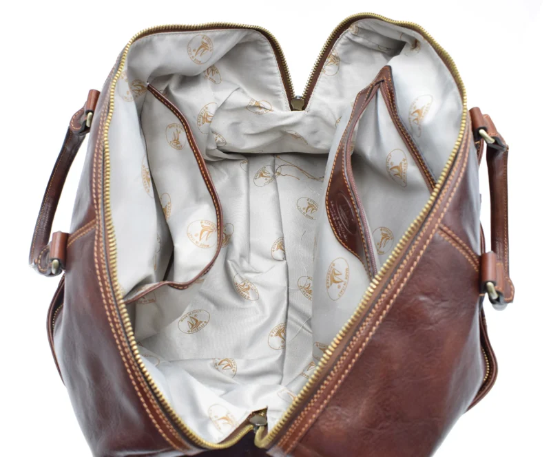 Weekend travel bag